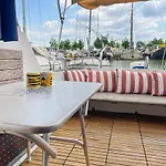 Nuit Insolite Sur Un Bateau Au Coeur De * Burdeos