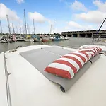 Nuit Insolite Sur Un Bateau Au Coeur De Hotel en barco *