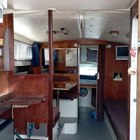 Nuit Insolite Sur Un Bateau Au Coeur De * Bordeaux