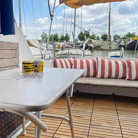 Nuit Insolite Sur Un Bateau Au Coeur De * Bordeaux