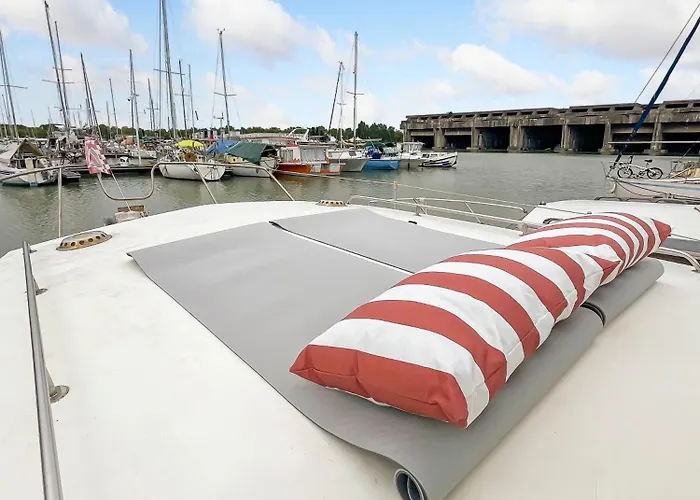 Nuit Insolite Sur Un Bateau Au Coeur De Bateau-hôtel *