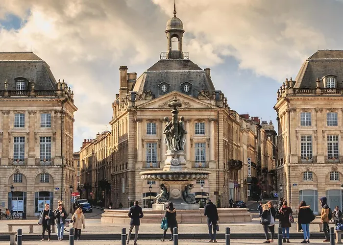 Nuit Insolite Sur Un Bateau Au Coeur De Bateau-hôtel Bordeaux